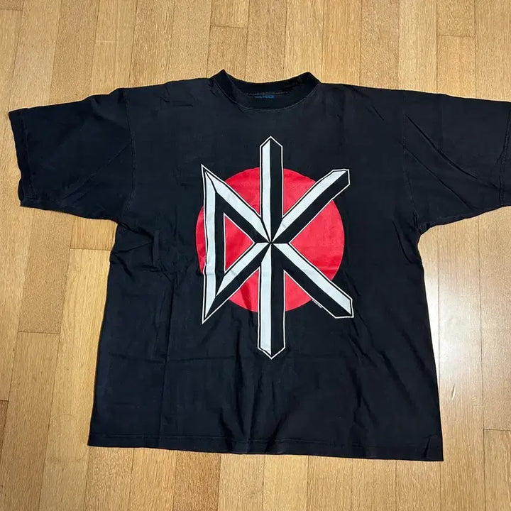 [SOLD OUT] [XL] 데드케네디스 빈티지 밴드티