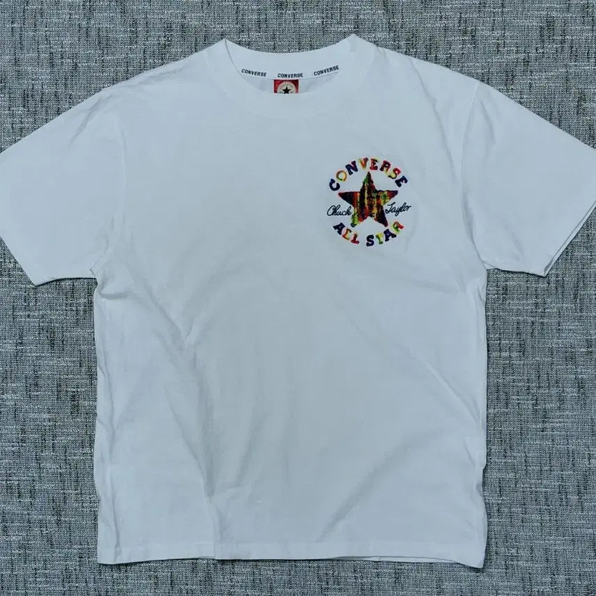 [BUNJANG] Converse Chuck Taylor Sagara Rainbow Embroidery Short Sleeve T-Shirt / [L] 컨버스 척테일러 올스타 사가라 무지개 자수 반팔 티셔츠