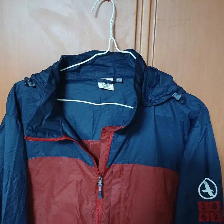 [BUNJANG] Birdland Windbreaker Jacket (Navy/Burgundy) / 버드랜드 바람막이 자켓 네이비/버건디