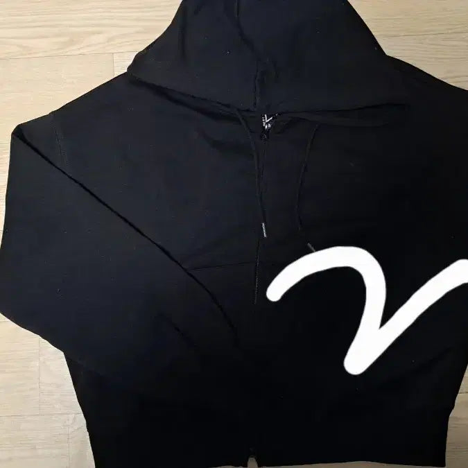 [SOLD OUT] 스파오 크롭 후드 집업 팝니다