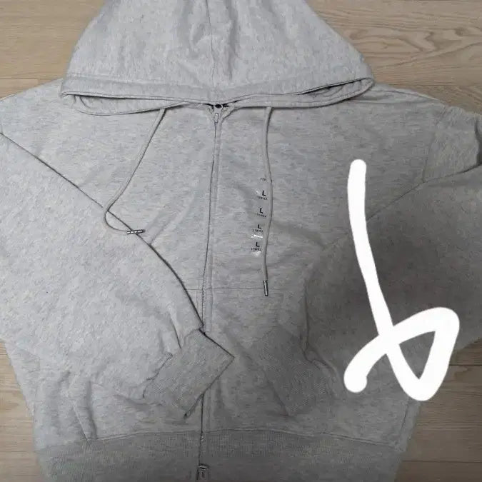 [SOLD OUT] 스파오 크롭 후드 집업 팝니다
