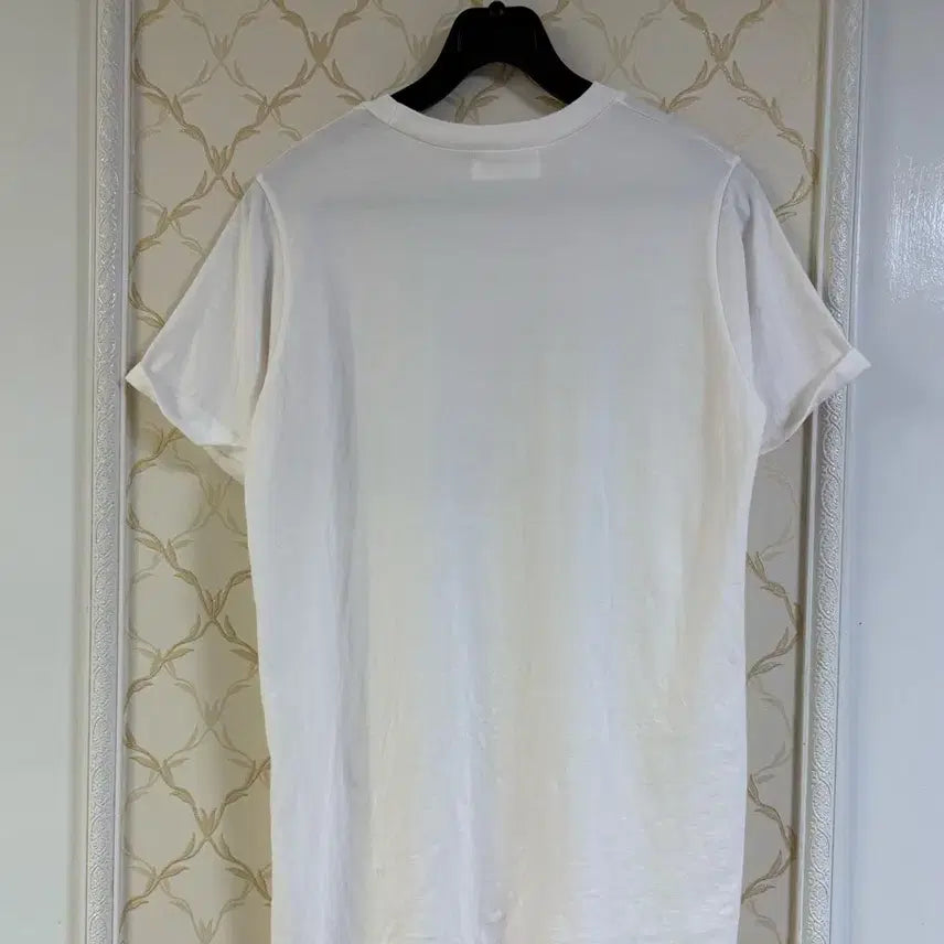 [SOLD OUT] 흰색 반팔 티셔츠
