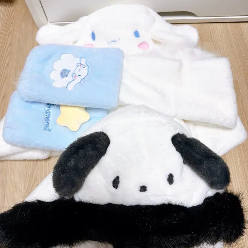 [BUNJANG] Sanrio Cinnamoroll &amp; Pochacco Hooded Scarf / 산리오 시나모롤,포챠코 후드목도리 새상품