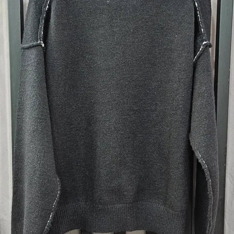 [BUNJANG] Matin Kim Logo Knit Pullover / 마뗑킴(Matin Kim)컬러 라인 포인트 로고 니트 풀오버 S