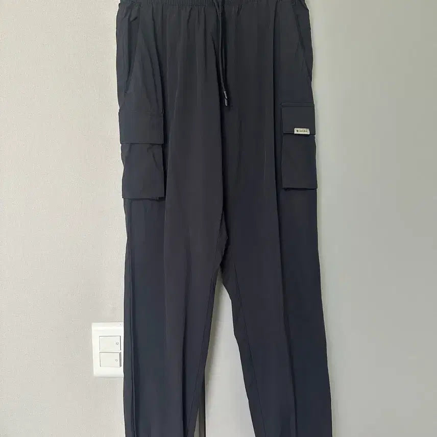 [BUNJANG] Snowpeak Black Cargo Jogger Pants / 스노우피크 블랙 카고 조거 팬츠