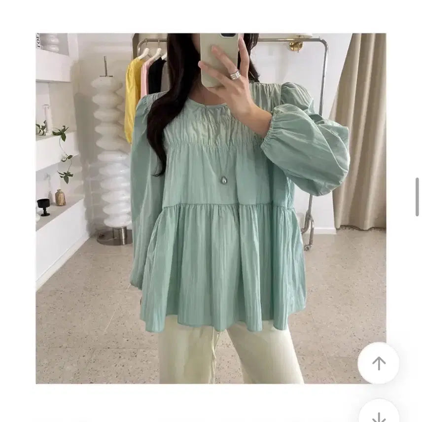 [BUNJANG] Shirring Tiered Blouse Mint Free Size / 에이블리 지그재그 셔링 캉캉 블라우스 민트 (44~88) 프리사이즈