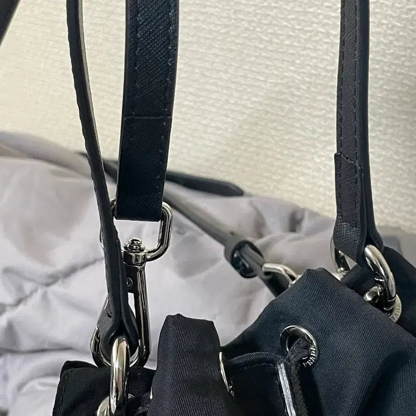 [SOLD OUT] 프라다파우치 버킷백 1na369