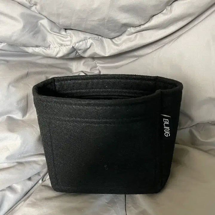 [SOLD OUT] 프라다파우치 버킷백 1na369