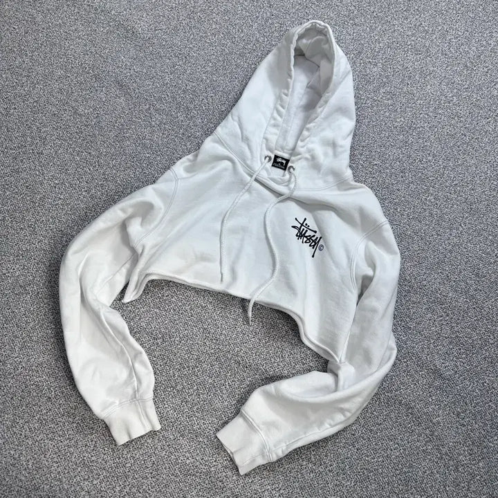 [BUNJANG] Stussy White Cut-off Cropped Hoodie / 스투시(Stussy) 화이트 컷오프 크롭 후드티