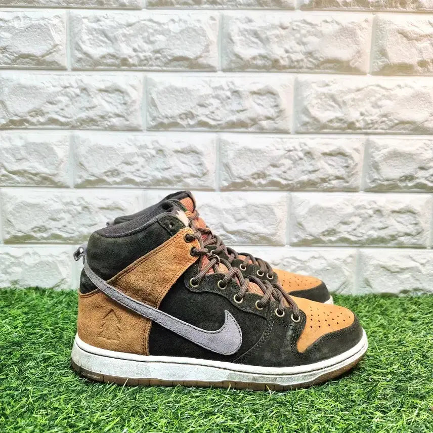 [BUNJANG] Nike x Homegrown SB Dunk High Sneakers / 나이키 x 홈그로운 SB 덩크 하이 스니커즈 운동화 250mm