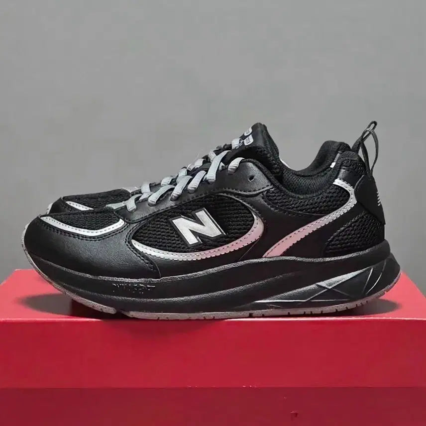 [BUNJANG] New Balance 950 Sneakers 235 [New] / 뉴발란스 950 운동화 235 [새상품]
