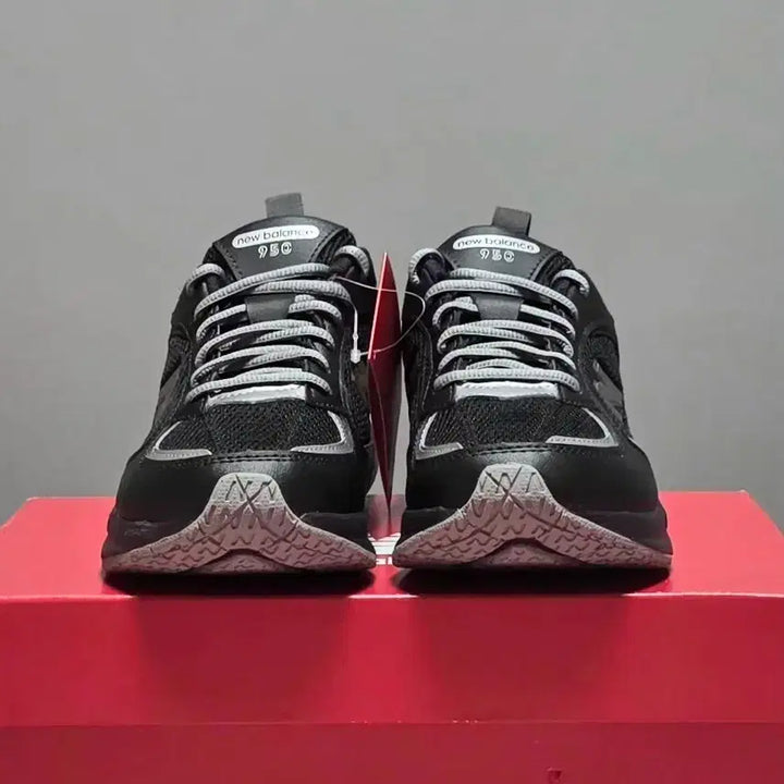 [BUNJANG] New Balance 950 Sneakers 235 [New] / 뉴발란스 950 운동화 235 [새상품]