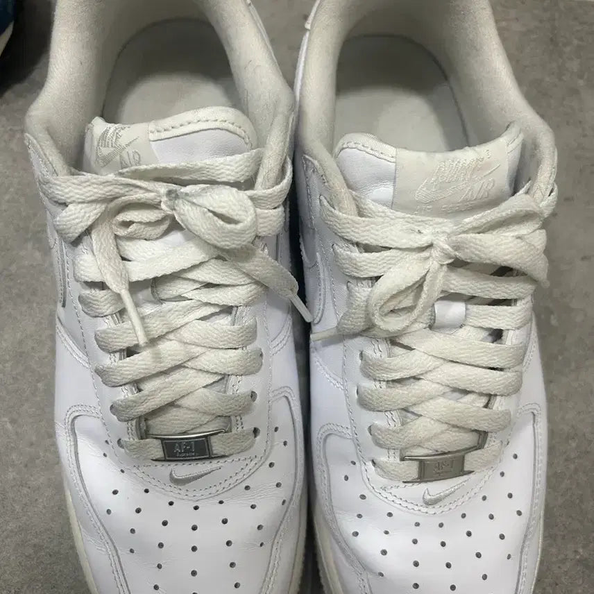 [SOLD OUT] 나이키 슈프림 포스 270