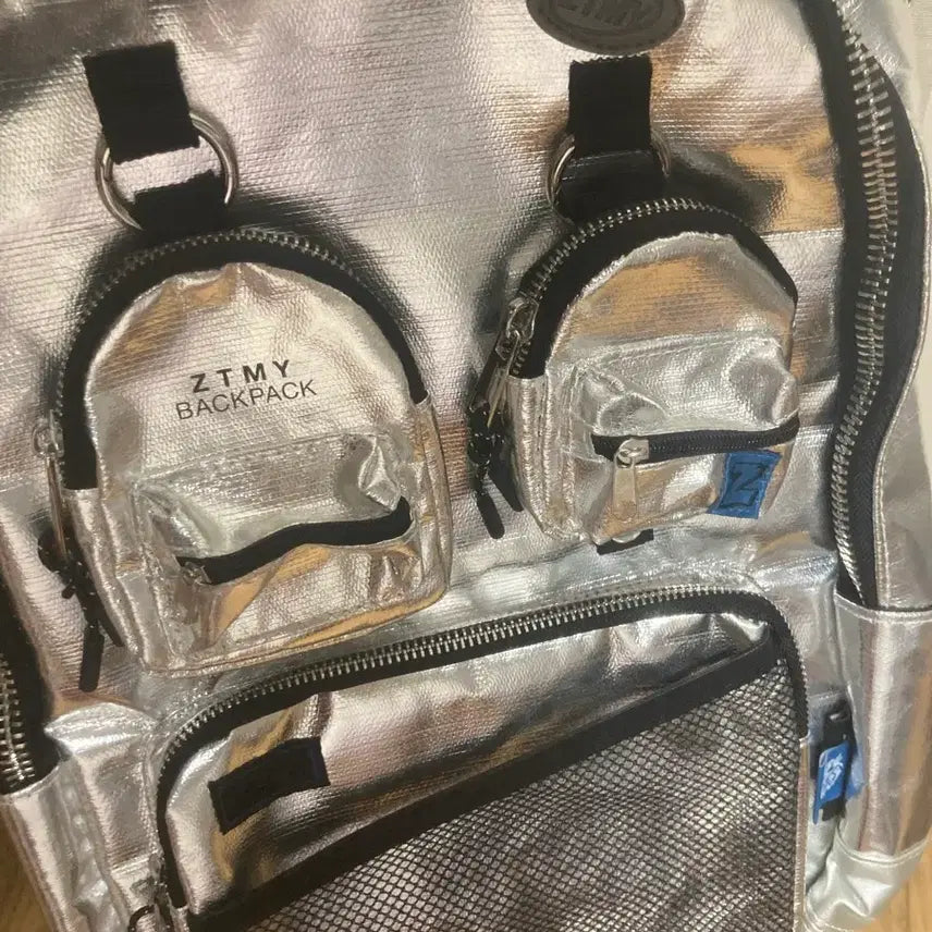 [BUNJANG] Ztmy Silver Backpack Bag / Ztmy 즛토마요 실버 백팩 가방 개량판
