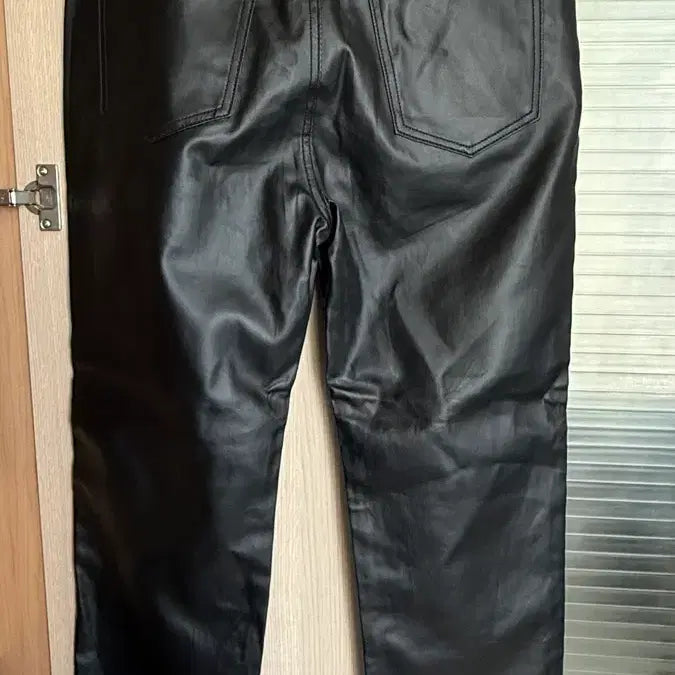 [BUNJANG] Extra Ordinary Coating Jeans / 엑스트라 오디너리 코팅진