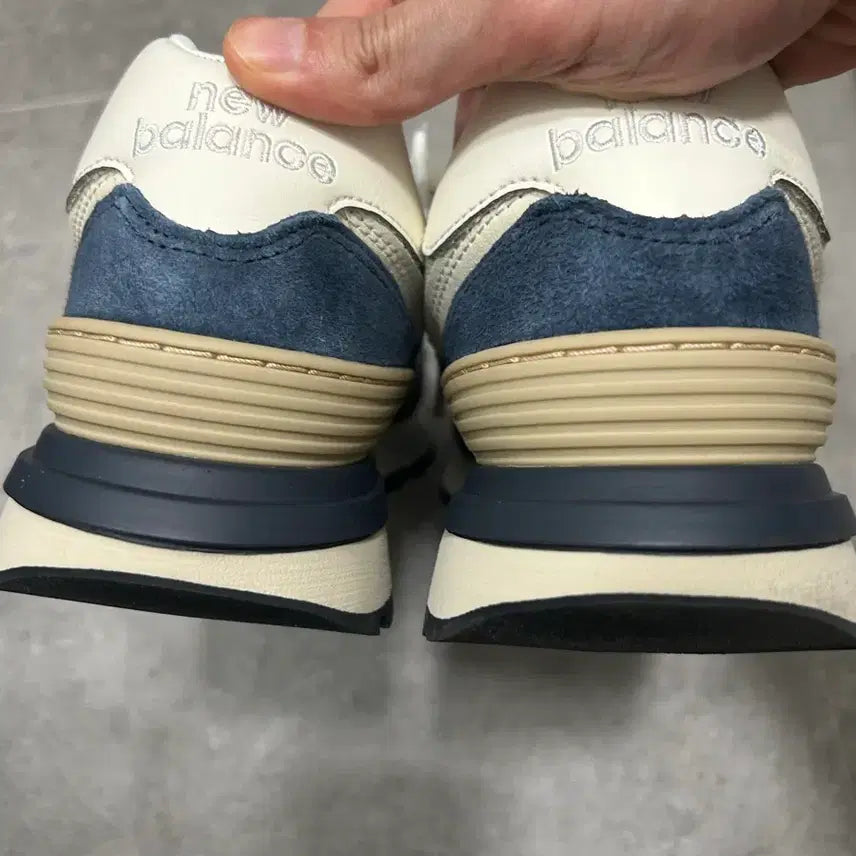 [BUNJANG] New Balance 574 Legacy Navy Blue Sneakers / 뉴발란스 574 레거시 네이비 블루 270
