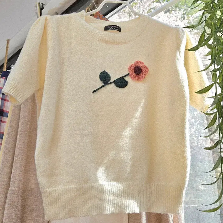 [BUNJANG] Ivory Flower Short Sleeve Knit Top / 아이보리 플라워 반팔 니트(55)