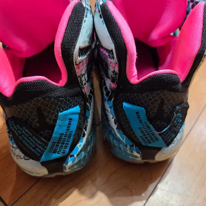 [BUNJANG] Nike LeBron Basketball Shoes Black/Pink / 나이키 르브론 농구화 블랙/핑크