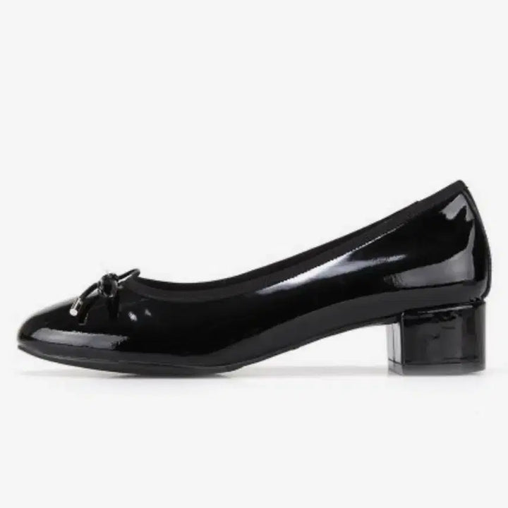 [BUNJANG] Barbara Leather Flat Shoes (235) / (1회착용) 바바라 소가죽 플랫(235)