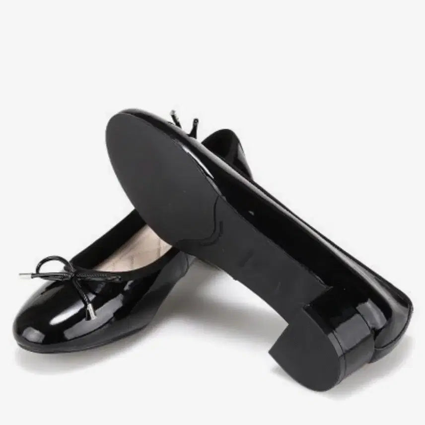 [BUNJANG] Barbara Leather Flat Shoes (235) / (1회착용) 바바라 소가죽 플랫(235)