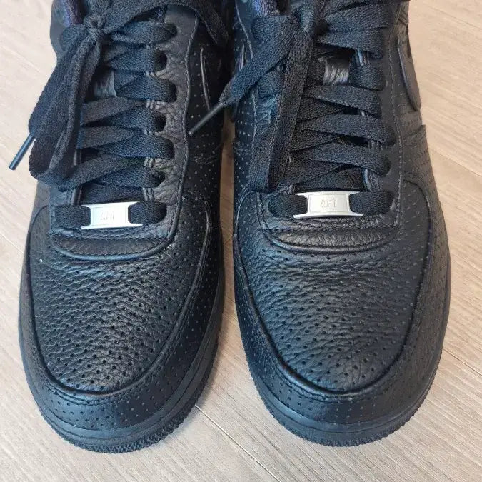 [BUNJANG] Nike Air Force HF8189-001 Black Sneakers (260) / [미사용] 나이키 에어포스(260)  HF8189-001 블랙운동화