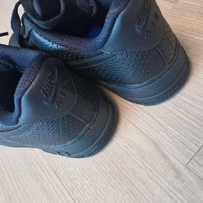 [BUNJANG] Nike Air Force HF8189-001 Black Sneakers (260) / [미사용] 나이키 에어포스(260)  HF8189-001 블랙운동화