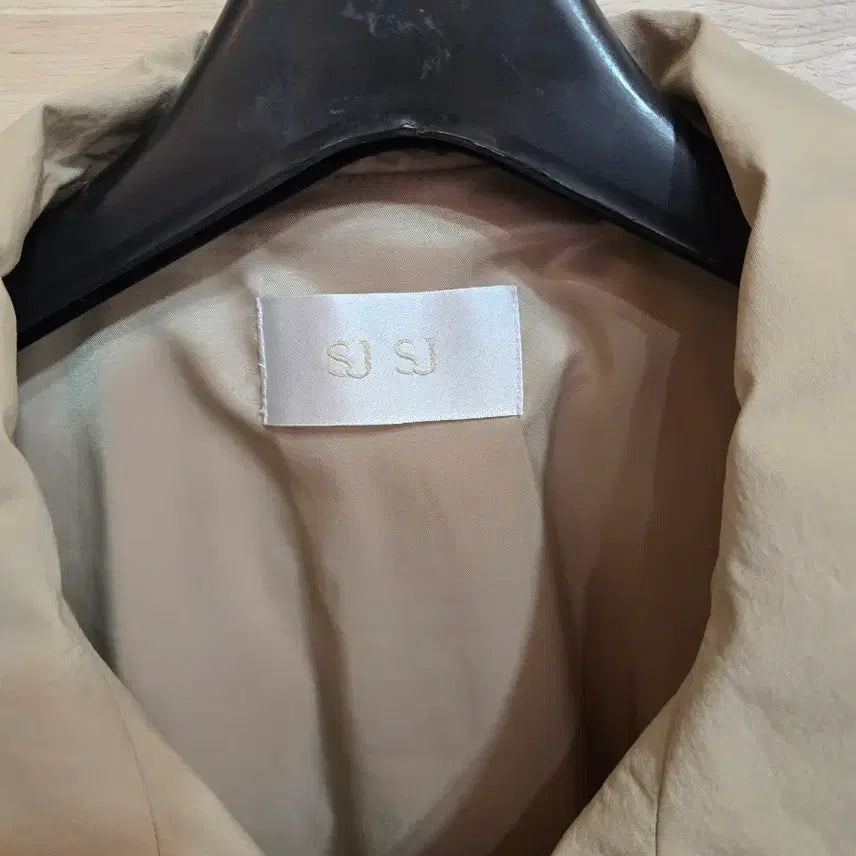 [BUNJANG] SJSJ Beige Point Collar Jumper / sjsj점퍼