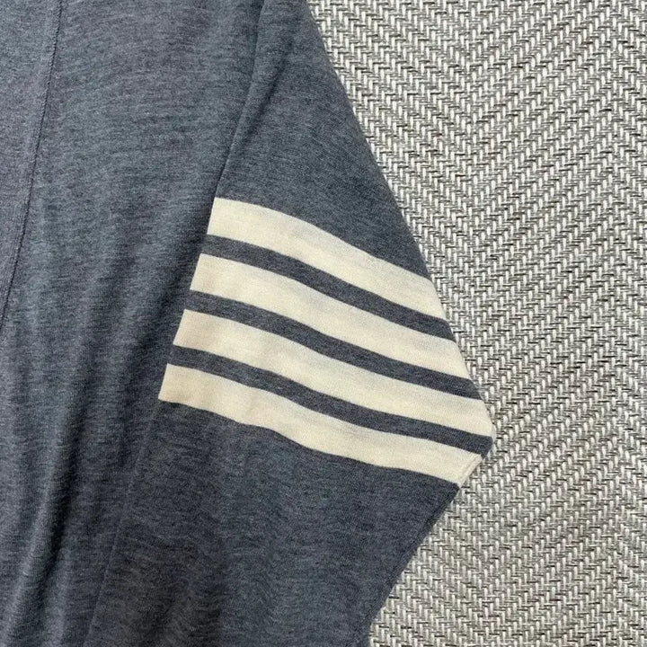 [BUNJANG] Thom Browne 23SS Striped Patch Merino Wool Cardigan / [S급/23ss] 톰브라운 사선완장 메리노울 그레이 가디건 5