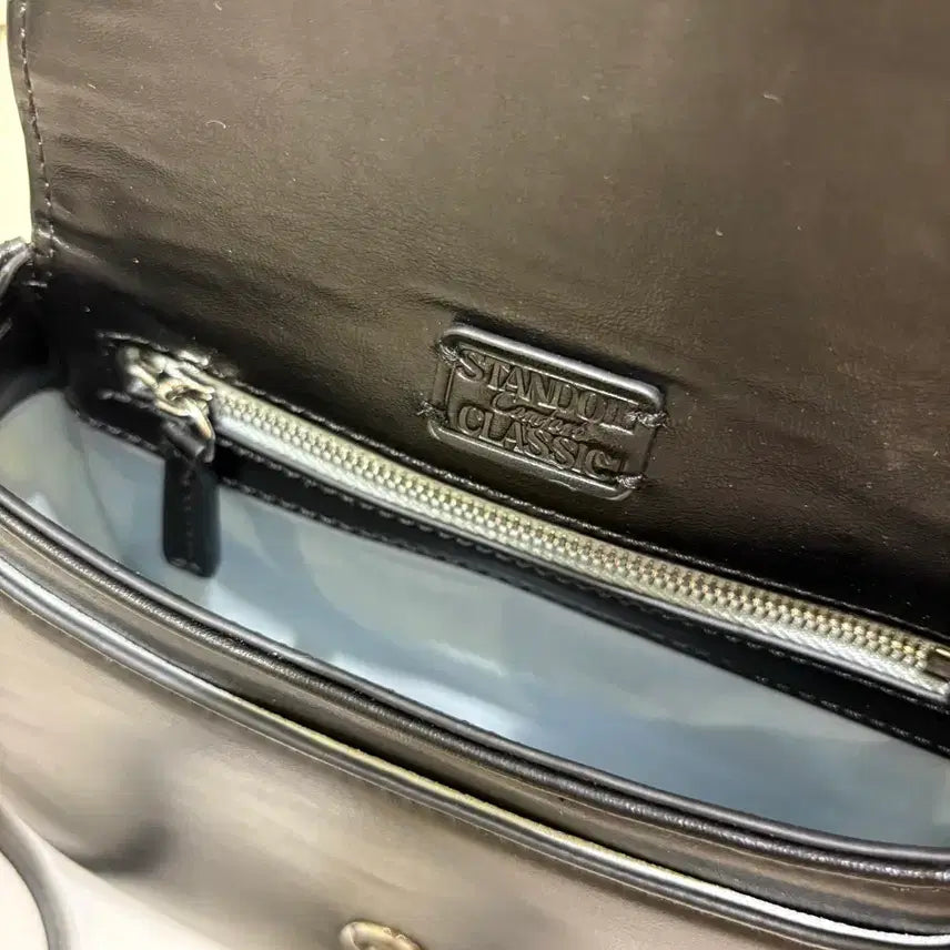 [BUNJANG] Stand Oil Flap Bag - Black / 스탠드오일 플랩백 블랙