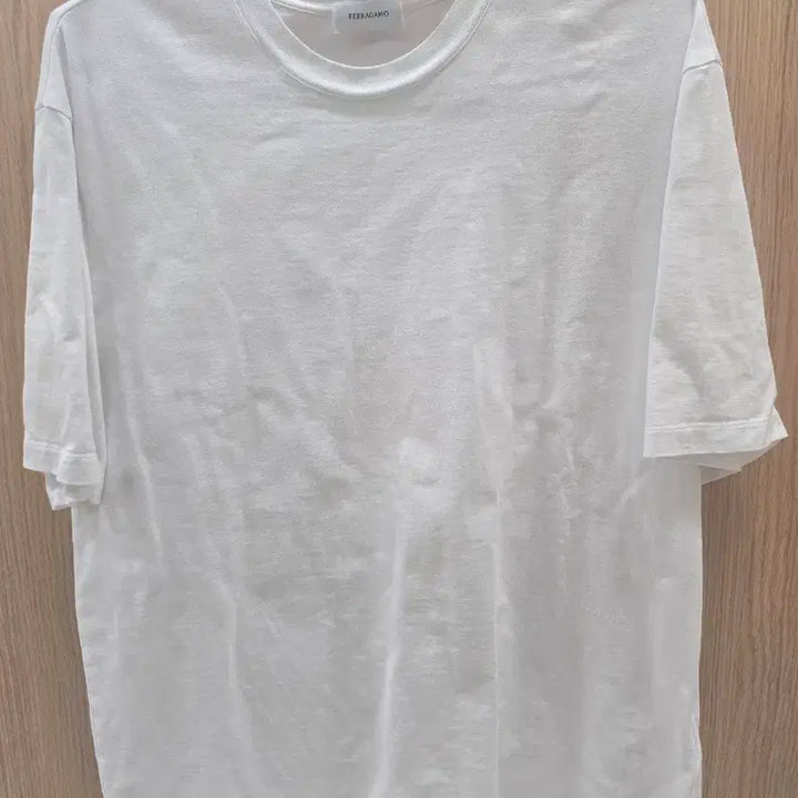 [SOLD OUT] 페라가모 반팔티 4장