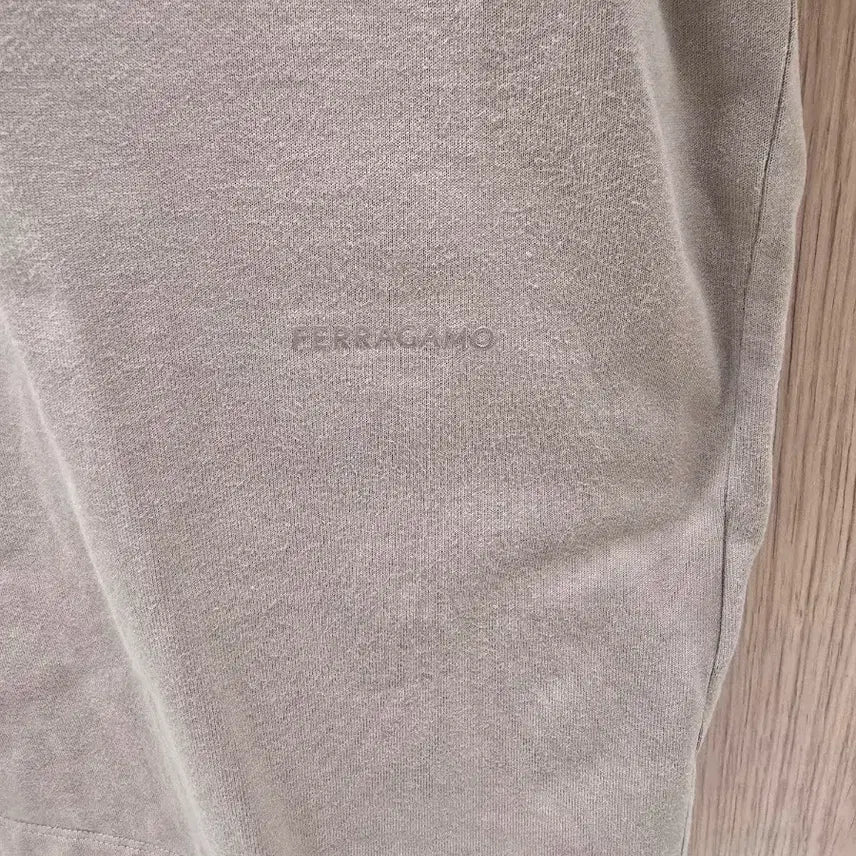 [SOLD OUT] 페라가모 반팔티 4장