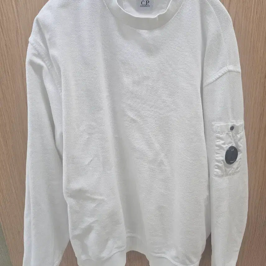 [SOLD OUT] CP컴퍼니신형맨투맨