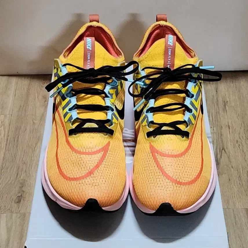 [BUNJANG] Nike Zoom Fly 4 University Gold Running Shoes / 나이키 줌플라이4 275 유니버시티 골드