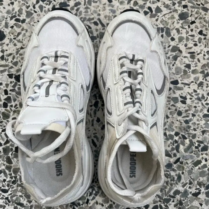 [BUNJANG] SHOOPEN White Sneakers / SHOOPEN 슈펜 흰색 운동화