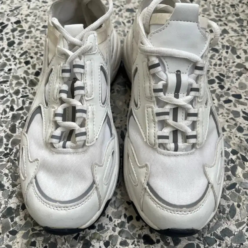 [BUNJANG] SHOOPEN White Sneakers / SHOOPEN 슈펜 흰색 운동화