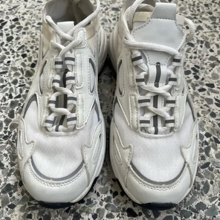 [BUNJANG] SHOOPEN White Sneakers / SHOOPEN 슈펜 흰색 운동화