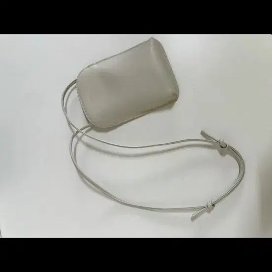 [BUNJANG] LoSeoul Crossbody Wallet - Ivory / 로서울 크로스바디웰렛