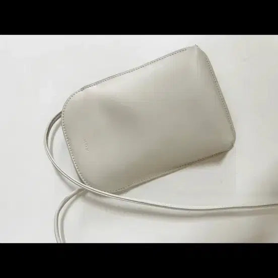 [BUNJANG] LoSeoul Crossbody Wallet - Ivory / 로서울 크로스바디웰렛