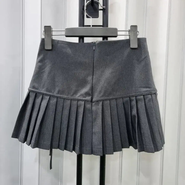 [BUNJANG] Gray Pleated Mini Skirt / 회색 플리츠 미니스커트