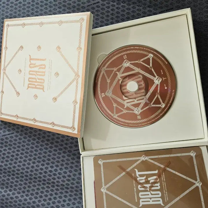 [BUNJANG] Beast Midnight Sun Limited Edition Album / 비스트 Midnight Sun 한정판 앨범
