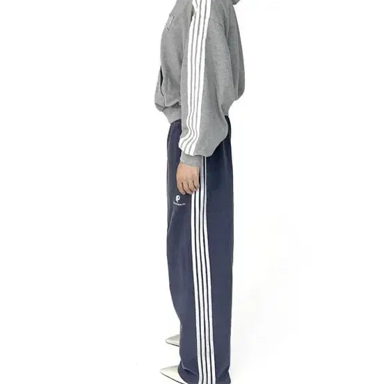 [SOLD OUT] 파이오니어스 트랙 스웨트 팬츠 블루 M