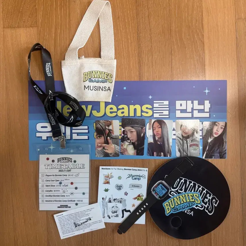 [SOLD OUT] 뉴진스 버니즈캠프 특전 포카 및 굿즈 풀세트