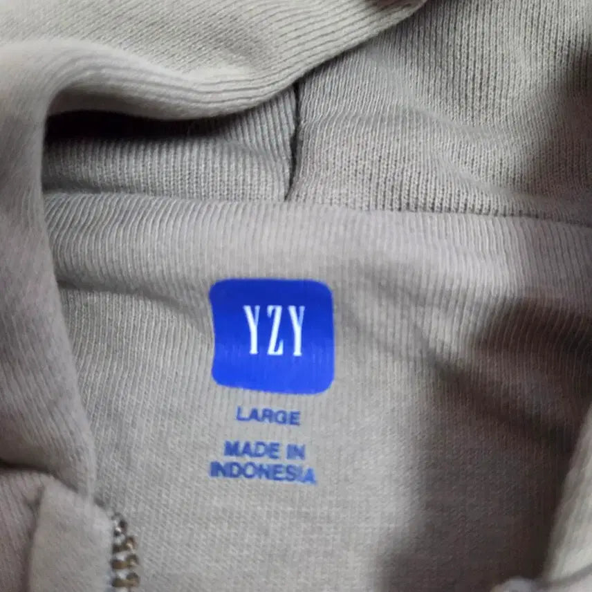 [BUNJANG] Gap x Yeezy Yeezy Hoodie Zip-up / L 이지갭 후드집업 이지후드 129