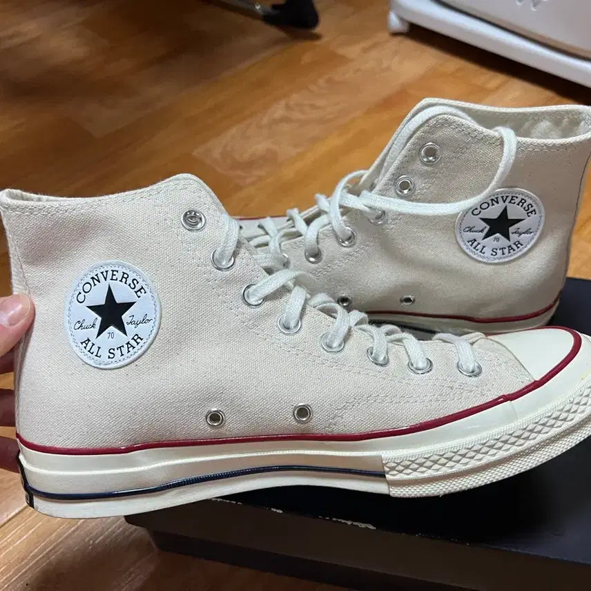 [SOLD OUT] 컨버스 척테일러 70 하이 265사이느 팝니다