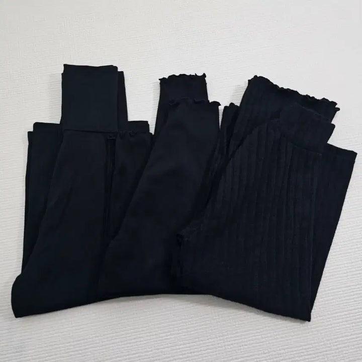 [BUNJANG] Black Turtleneck 3-Piece Bundle Set / 