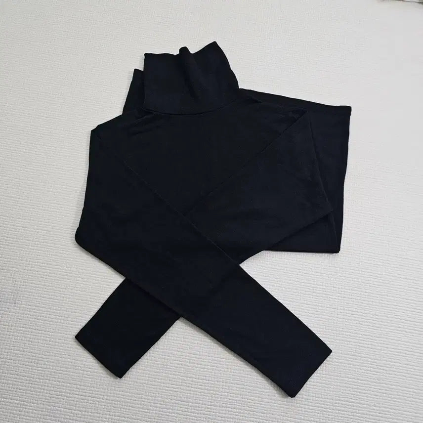 [BUNJANG] Black Turtleneck 3-Piece Bundle Set / 
