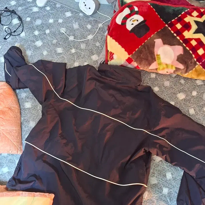 [BUNJANG] Under Armour Windbreaker Jacket - Size L / 언더아머 바람막이L사이즈