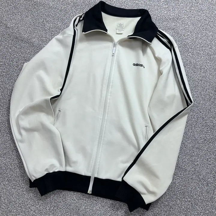 [BUNJANG] 00s Adidas Beckenbauer Track Top Jersey / 00s 아디다스(Adidas) 베켄바우어 트랙탑 져지