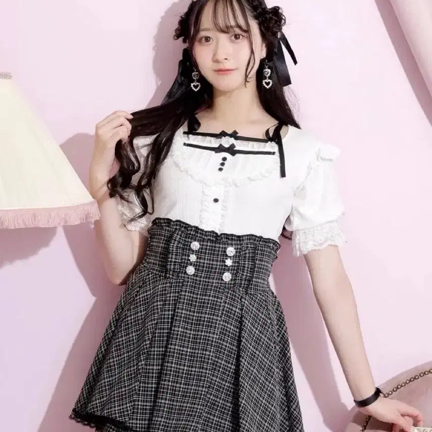 [BUNJANG] Noemi Gyu-vik Chidori Lace Skirt / 노에미 규빅 치도리 레이스 스커트 양산형지뢰계리즈리사피움미셸마카롱