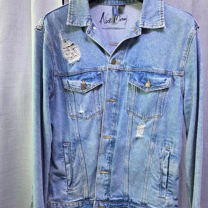 [BUNJANG] H&amp;M NIKI Collaboration Distressed Trucker Jacket / H&amp;M x 니키 트러커 자켓
